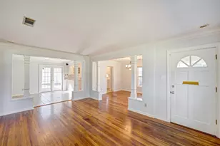 1027 Althea Dr, Houston, TX 77018 - Photo 2