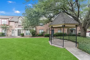 14723 Barryknoll Ln, Houston, TX 77079 - Photo 8