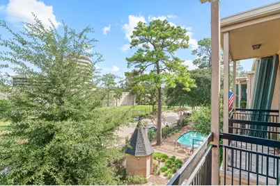 4515 Briar Hollow Place #312, Houston, TX 77027 - Photo 4