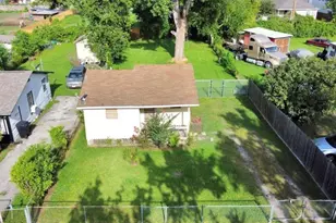 6821 Haight St, Houston, TX 77028 - Photo 4
