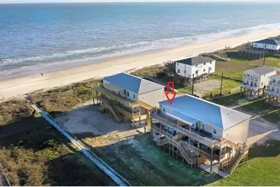 124 Howard Avenue #D, Surfside Beach, TX 77541 - Photo 4