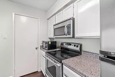 3900 Woodchase Drive #162, Houston, TX 77042 - Photo 12