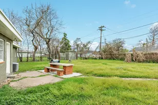 159 Oak Dr, Lake Jackson, TX 77566 - Photo 22