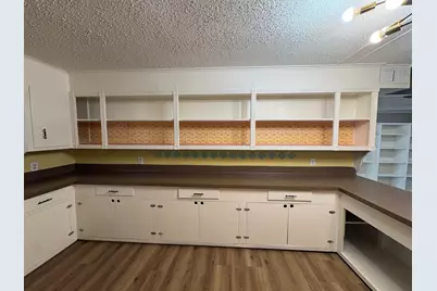 159 Oak Drive, Lake Jackson, TX 77566 - Photo 6