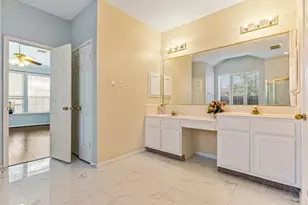 6419 Sutter Park Ln, Houston, TX 77066 - Photo 12