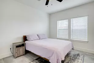 2015 Lou Ellen Ln, Houston, TX 77018 - Photo 16