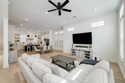 2015 Lou Ellen Lane #D, Houston, TX 77018 - Photo 4