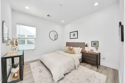 7723 Hammerly Boulevard #B, Houston, TX 77055 - Photo 36