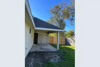 4221 Clover Street, Houston, TX 77051 - Photo 6