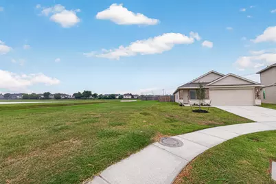 2074 Legacy Hills Drive, Houston, TX 77067 - Photo 2