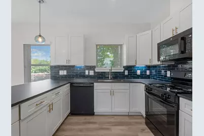 8316 De Priest #B, Houston, TX 77088 - Photo 4