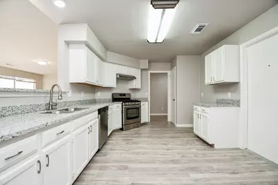 11659 Evesborough Drive, Houston, TX 77099 - Photo 8