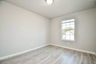 11659 Evesborough Drive, Houston, TX 77099 - Photo 24