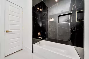 9309 Caddo St, Houston, TX 77078 - Photo 24