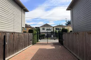 307 Grove St, Houston, TX 77020 - Photo 6