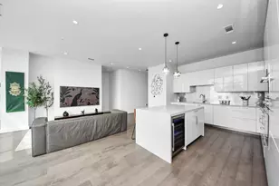 4521 San Felipe St, Houston, TX 77027 - Photo 10