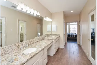 5835 Stratford Gardens Drive, Sugar Land, TX 77479 - Photo 16