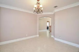 5835 Stratford Gardens Dr, Sugar Land, TX 77479 - Photo 4