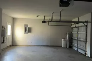 7834 London Tower Ln, Houston, TX 77044 - Photo 16