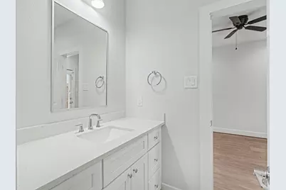 2504 W Tidwell Road #B, Houston, TX 77091 - Photo 4