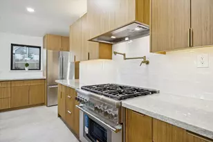 1423 Mapleton Dr, Houston, TX 77043 - Photo 12