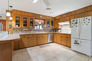 1201 Fm 1862, Blessing, TX 77419 - Photo 8