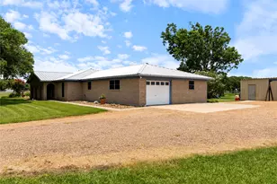 1201 Fm 1862, Blessing, TX 77419 - Photo 10