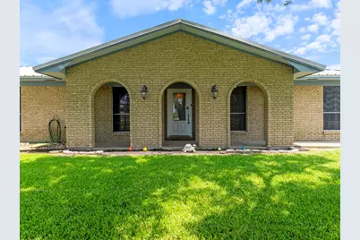 1201 Fm 1862, Blessing, TX 77419 - Photo 2