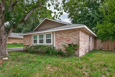 5022 Castlecreek Lane, Houston, TX 77053 - Photo 4