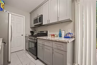 5022 Castlecreek Lane, Houston, TX 77053 - Photo 16