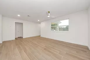 803 Coleman St, Dayton, TX 77535 - Photo 8