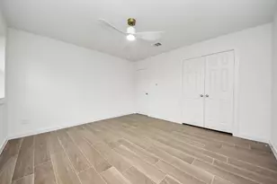 803 Coleman St, Dayton, TX 77535 - Photo 32