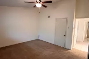 5538 Holly St, Houston, TX 77081 - Photo 38