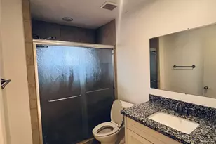 5538 Holly St, Houston, TX 77081 - Photo 16