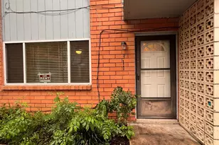 5538 Holly St, Houston, TX 77081 - Photo 2