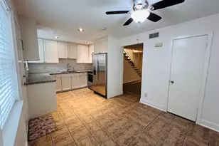 5538 Holly St, Houston, TX 77081 - Photo 6