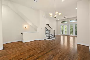 1212 W Dallas St, Houston, TX 77019 - Photo 12