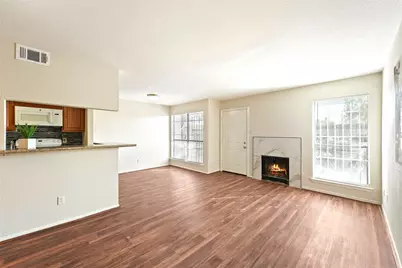 6633 W Airport Boulevard #1306, Houston, TX 77035 - Photo 14