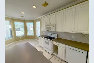 51 N Country Gate Circle, Conroe, TX 77384 - Photo 20