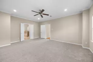 932 W 26th St, Houston, TX 77008 - Photo 30