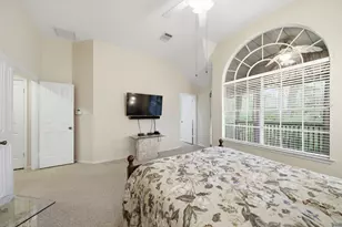 74 E Lakeridge Dr, The Woodlands, TX 77381 - Photo 24