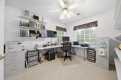 74 E Lakeridge Drive, The Woodlands, TX 77381 - Photo 14