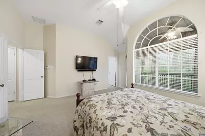 74 E Lakeridge Drive, The Woodlands, TX 77381 - Photo 24