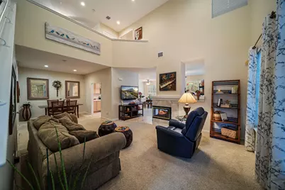 74 E Lakeridge Drive, The Woodlands, TX 77381 - Photo 10