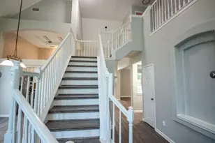 10407 Redwood Dr, Baytown, TX 77523 - Photo 4