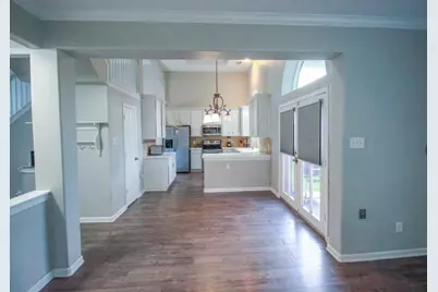 10407 Redwood Drive, Baytown, TX 77523 - Photo 14