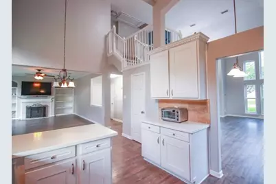 10407 Redwood Drive, Baytown, TX 77523 - Photo 12