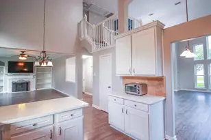 10407 Redwood Dr, Baytown, TX 77523 - Photo 12