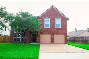 10407 Redwood Dr, Baytown, TX 77523 - Photo 2