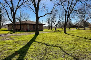 401 Anderson Rd, Cuero, TX 77954 - Photo 22